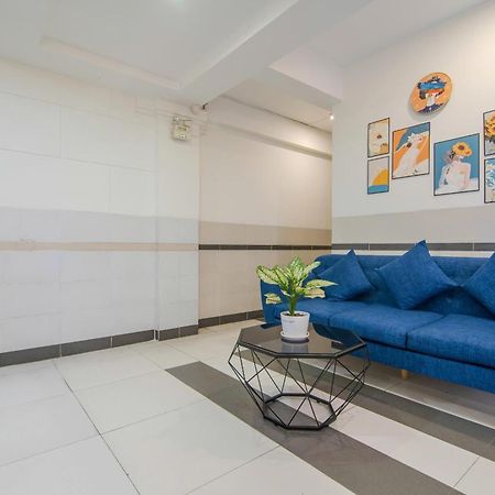 Bin Bin Hotel 5 - Near Lotte Mart D7 Ho Chi Minh-stad Buitenkant foto
