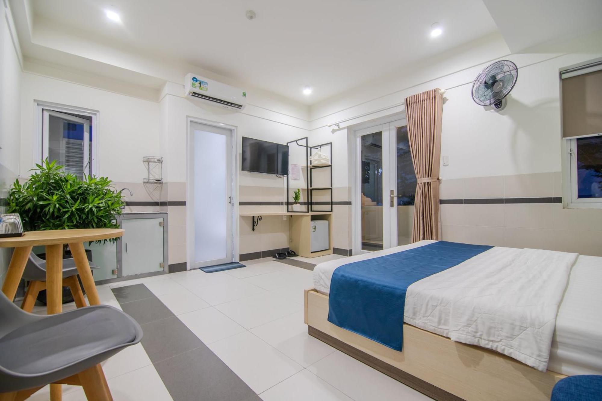 Bin Bin Hotel 5 - Near Lotte Mart D7 Ho Chi Minh-stad Buitenkant foto