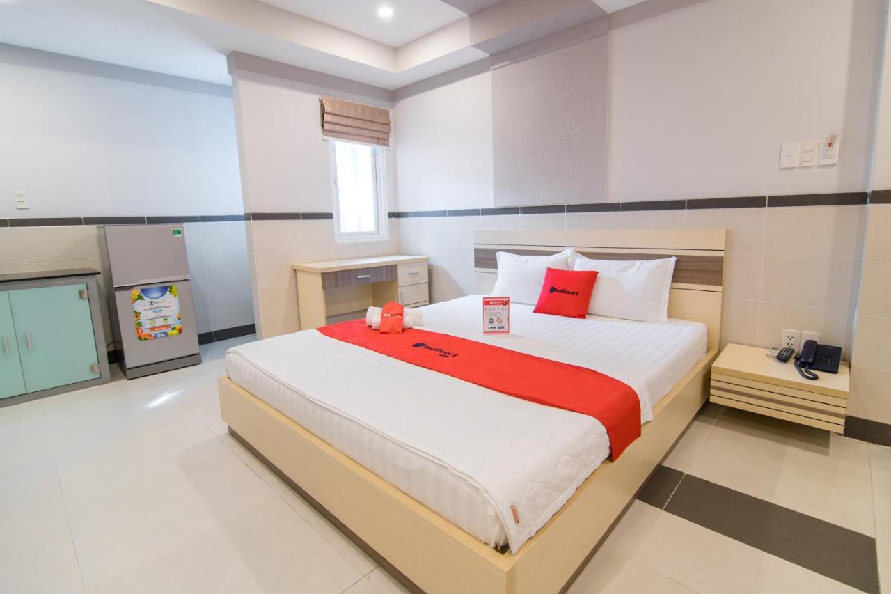 Bin Bin Hotel 5 - Near Lotte Mart D7 Ho Chi Minh-stad Buitenkant foto