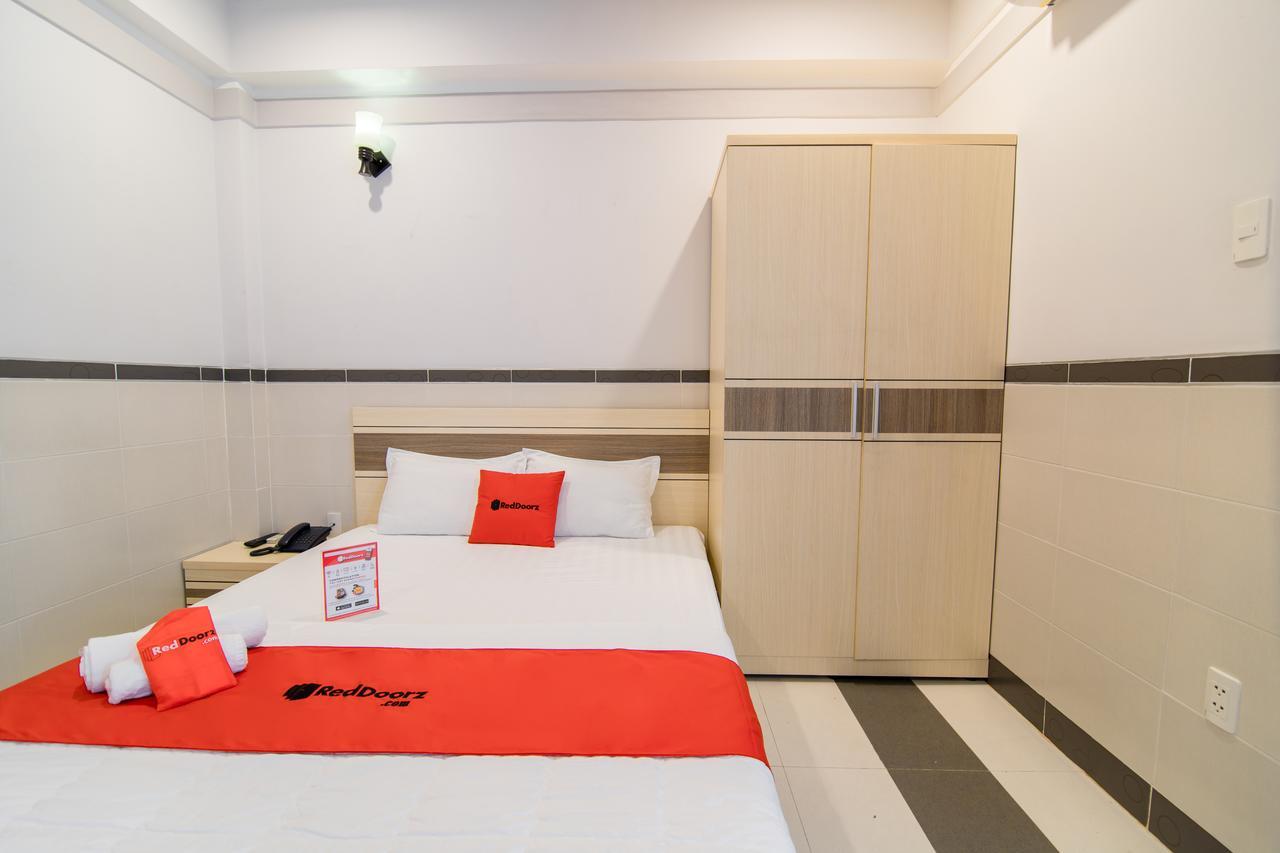 Bin Bin Hotel 5 - Near Lotte Mart D7 Ho Chi Minh-stad Buitenkant foto