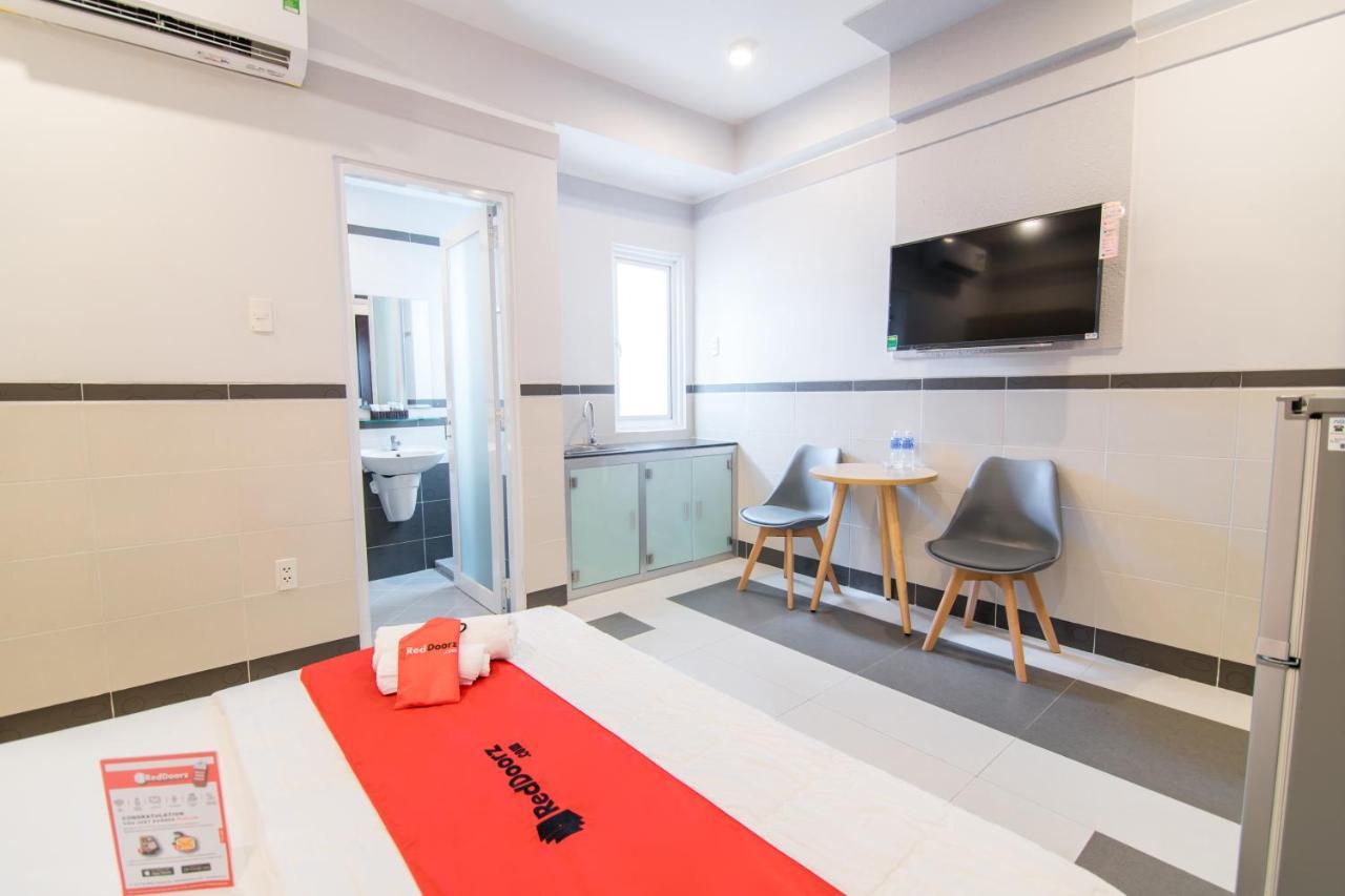 Bin Bin Hotel 5 - Near Lotte Mart D7 Ho Chi Minh-stad Buitenkant foto