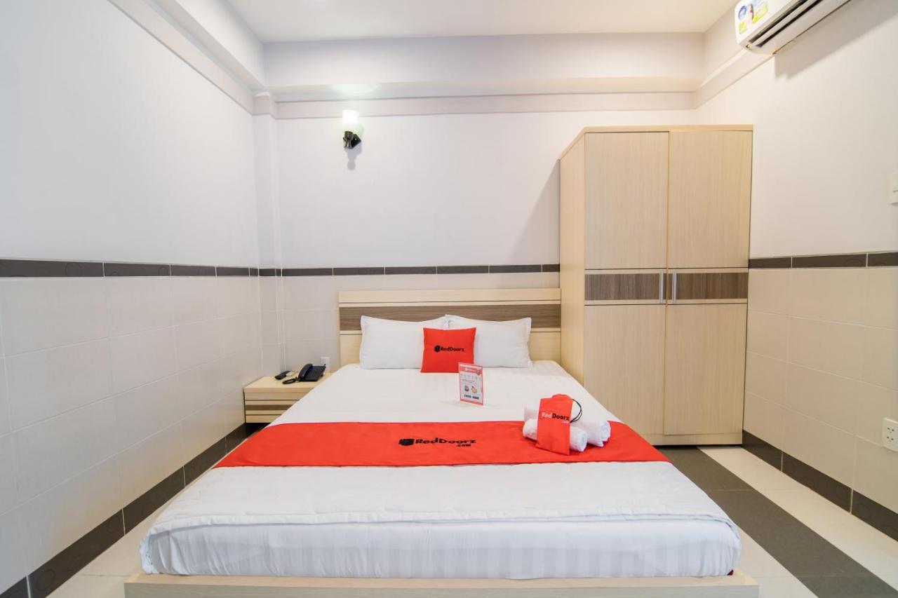 Bin Bin Hotel 5 - Near Lotte Mart D7 Ho Chi Minh-stad Buitenkant foto